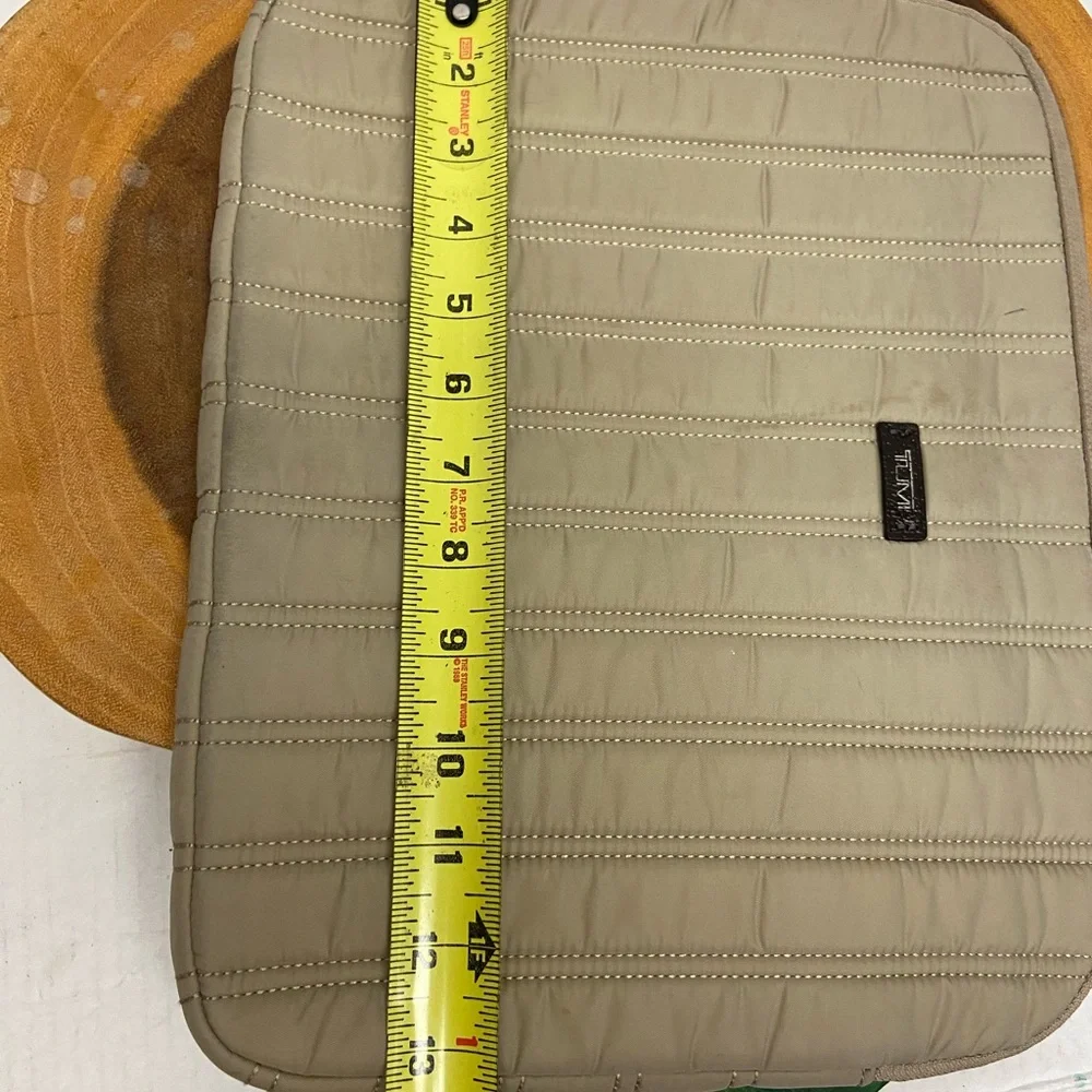 Tumi Padded Quilted Lap Top Case IPAd Case